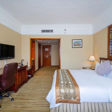 Sunshine Holiday Hotel Fuzhou Fuzhou  Zewnętrze zdjęcie