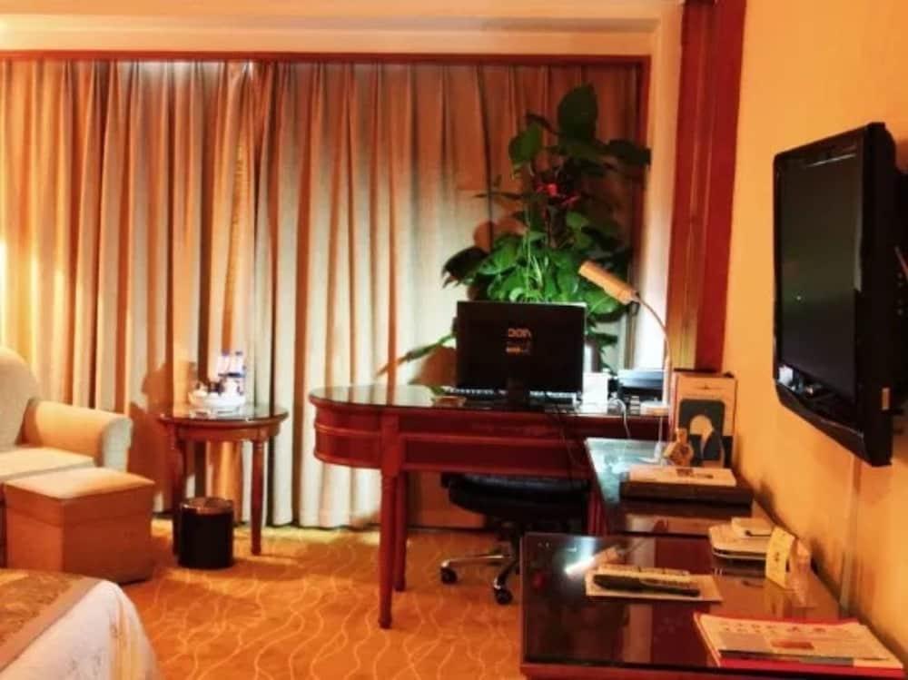 Sunshine Holiday Hotel Fuzhou Fuzhou  Zewnętrze zdjęcie