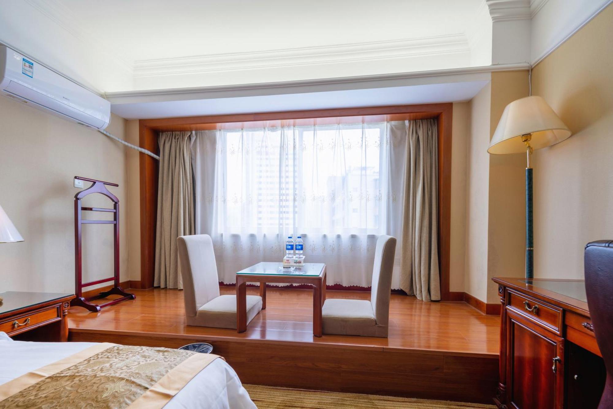 Sunshine Holiday Hotel Fuzhou Fuzhou  Zewnętrze zdjęcie