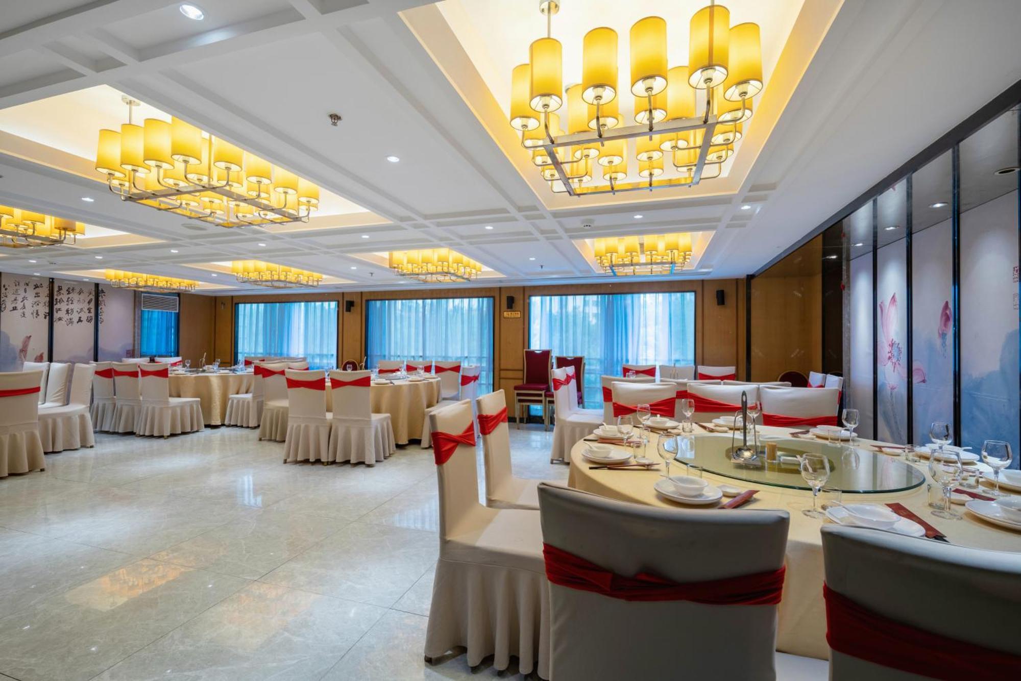 Sunshine Holiday Hotel Fuzhou Fuzhou  Zewnętrze zdjęcie